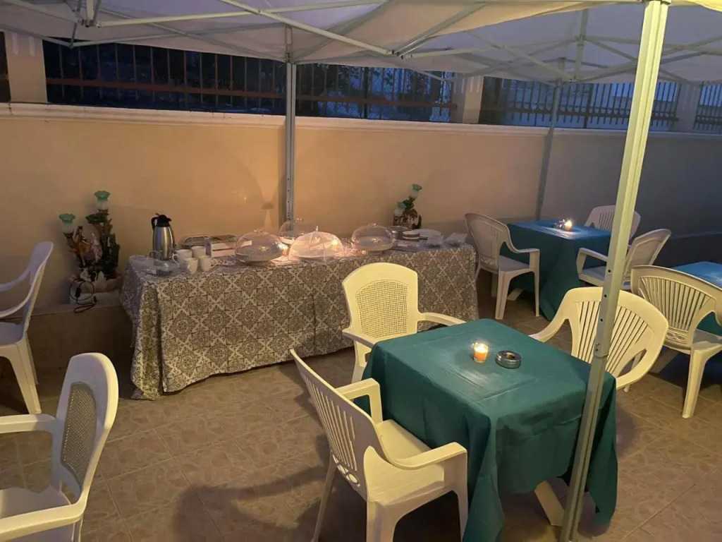 Pinotsi Rooms