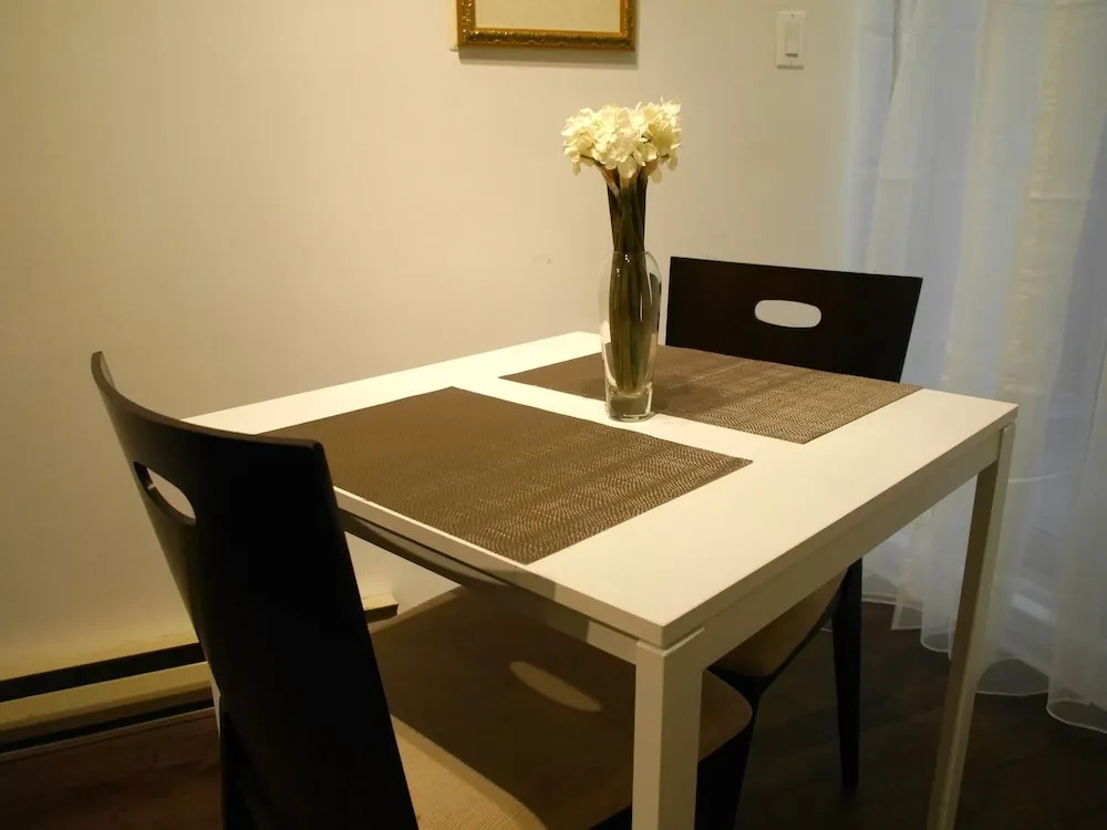 1 BR Prime Location In City