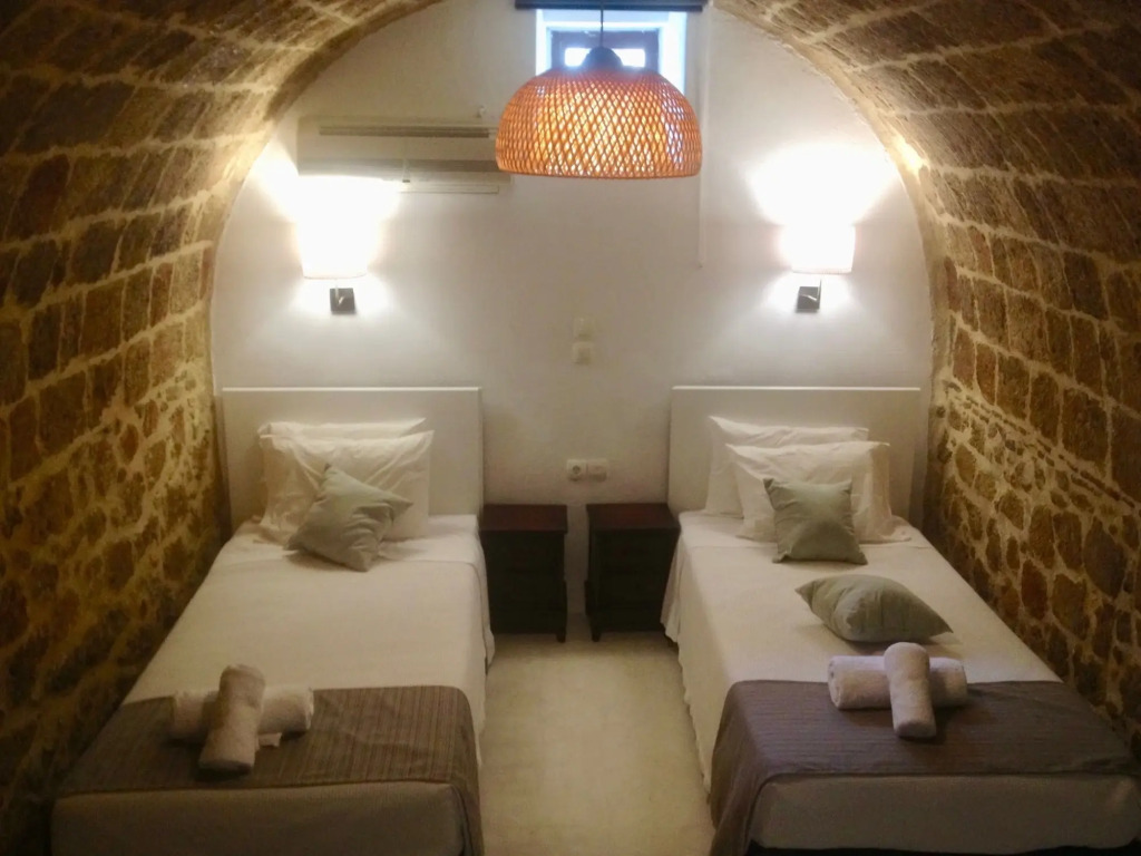 Auberge 32 Old Town
