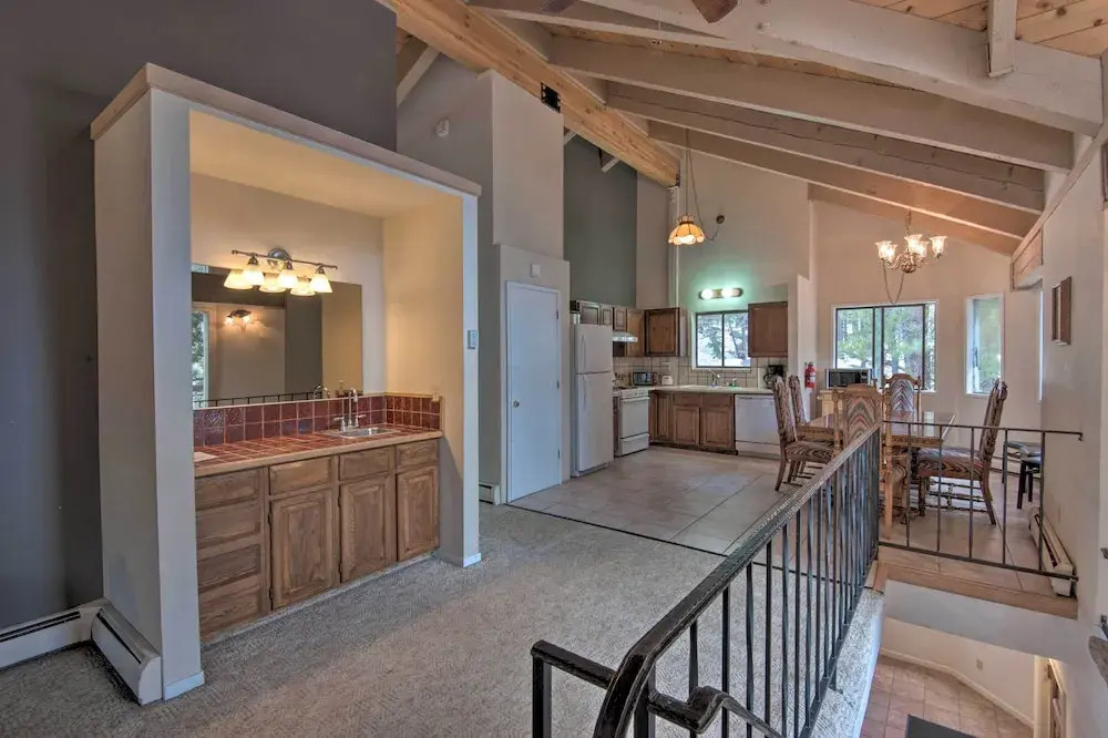 Stateline Ski House: Walk to Boulder Lift!