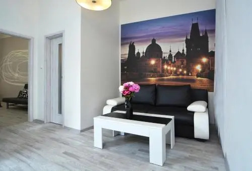 Navratilova Apartments