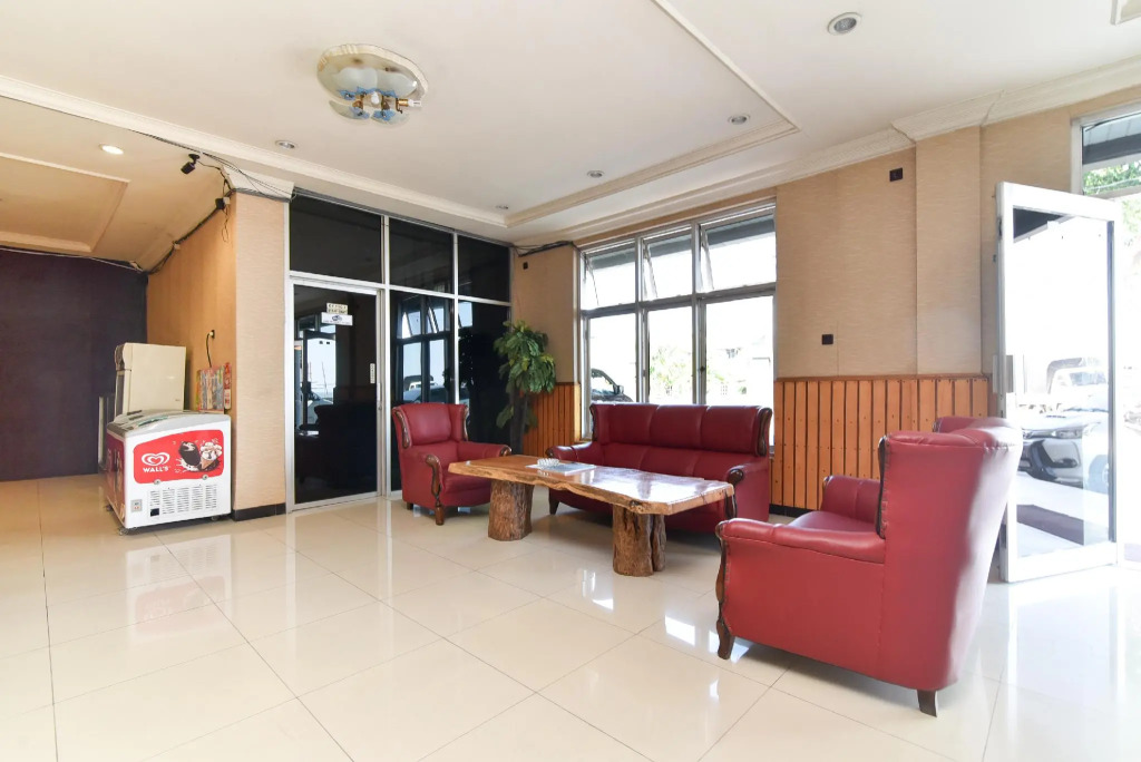 RedDoorz Plus @ Hotel Pantai Timor