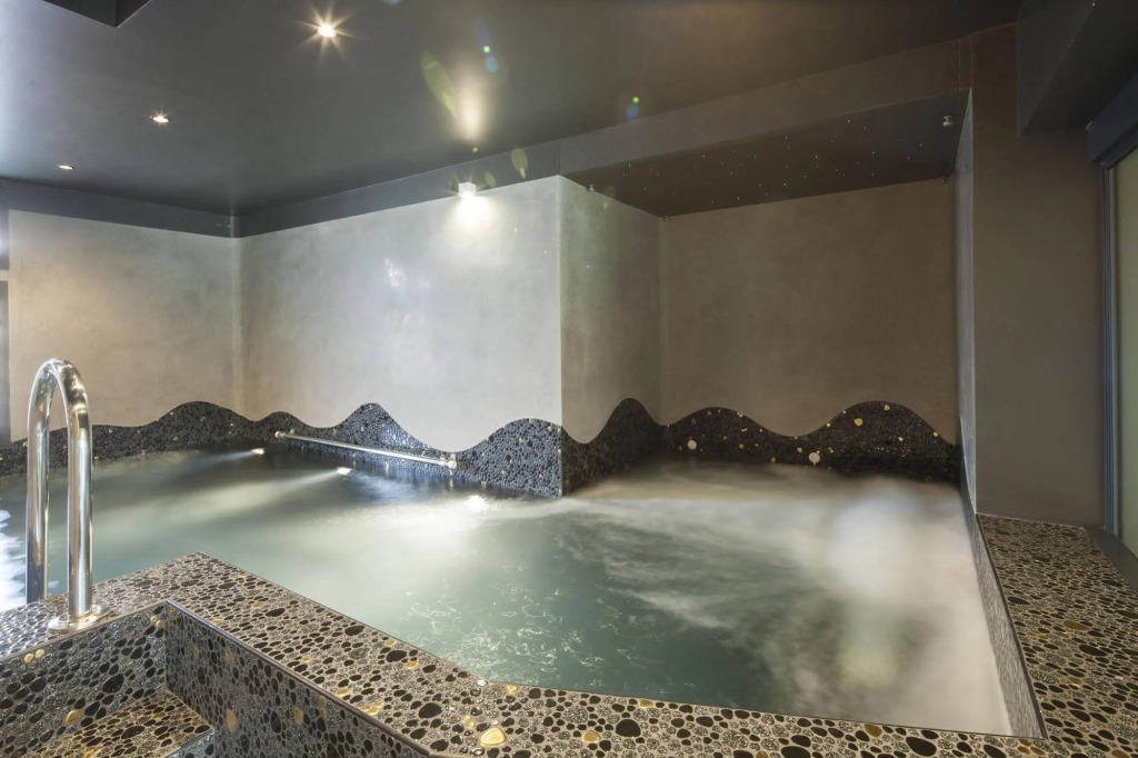 Villa Solaris Hotel & Residence