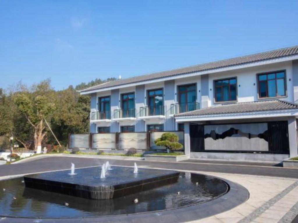 Riverside Garden Holiday Hotel