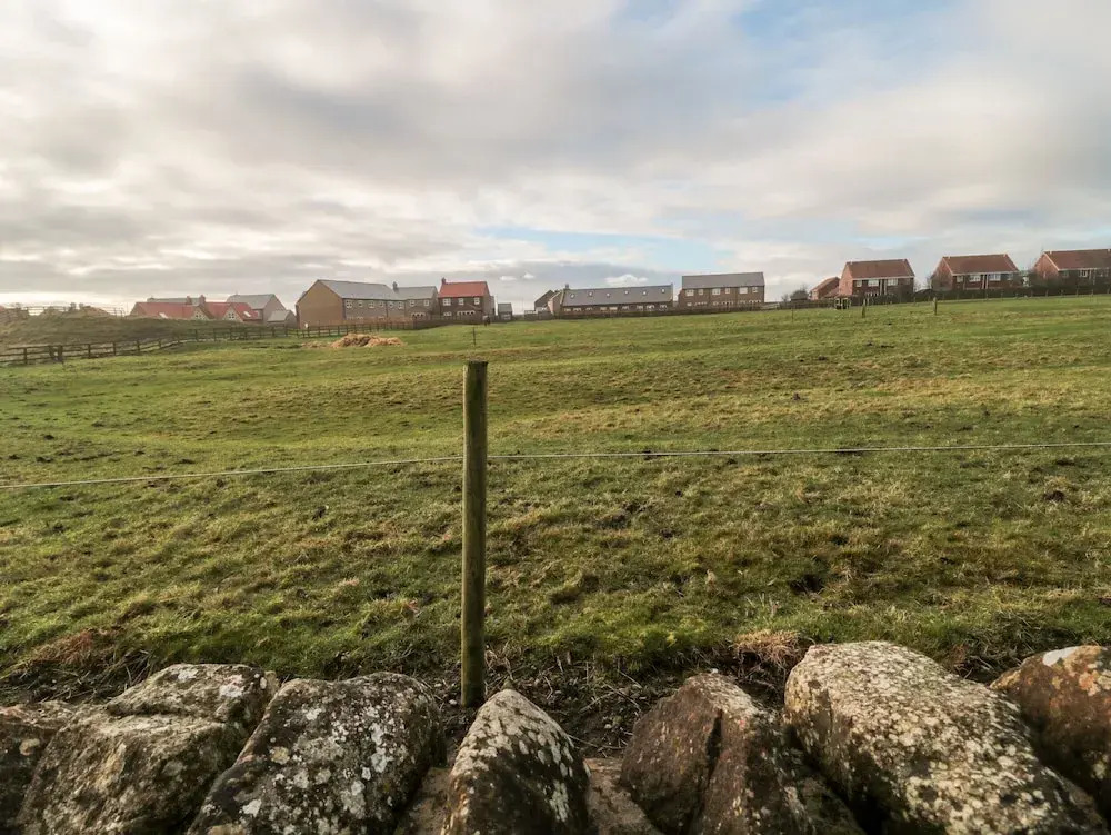 22 Longstone Park
