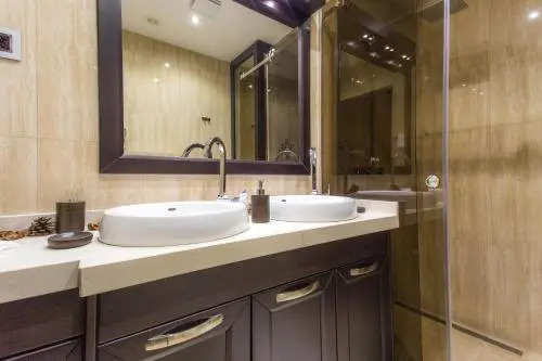 Pearl Apartments