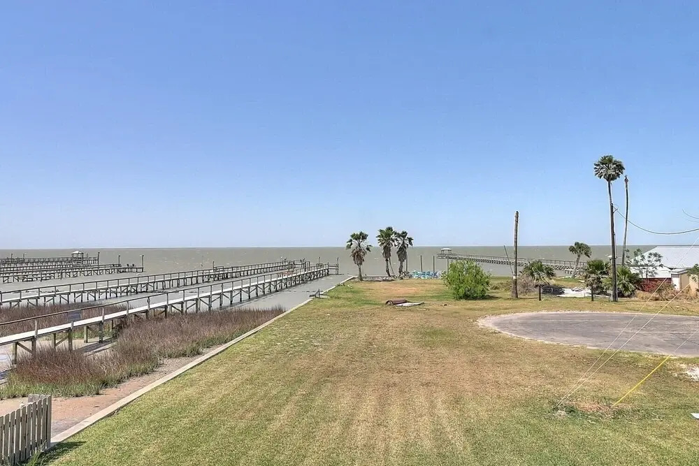 Pelican Paradise 3 Bedroom Home by Redawning