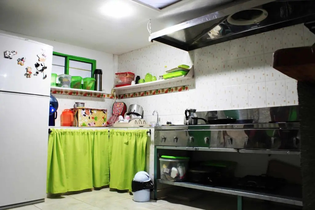 Hostal y Camping Los Girasoles