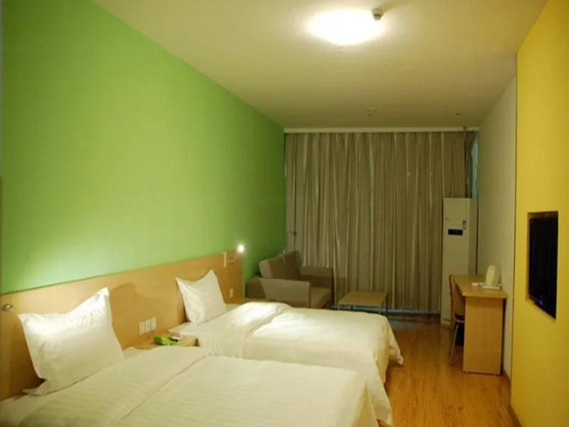 7 Days Inn Yantai Dahaiyang Street Branch