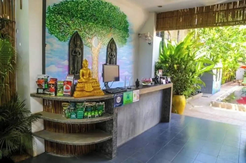 Green BOUTiQUE