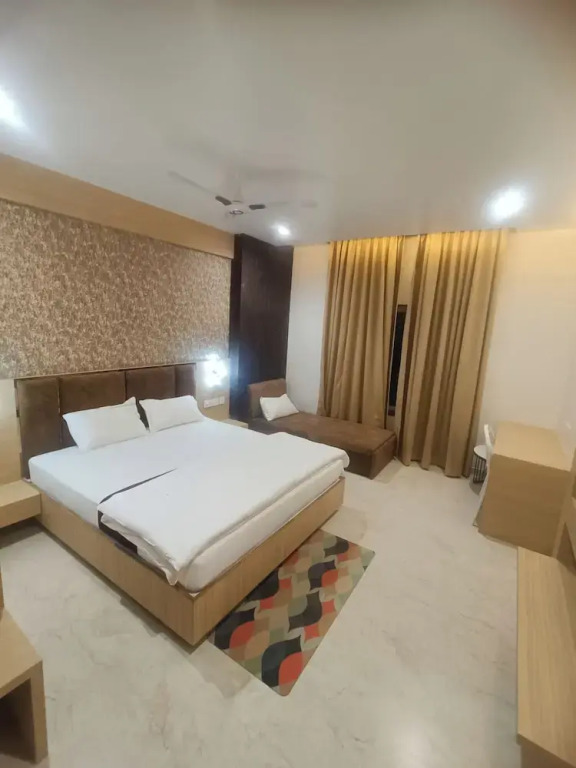 Hotel Satkar Inn