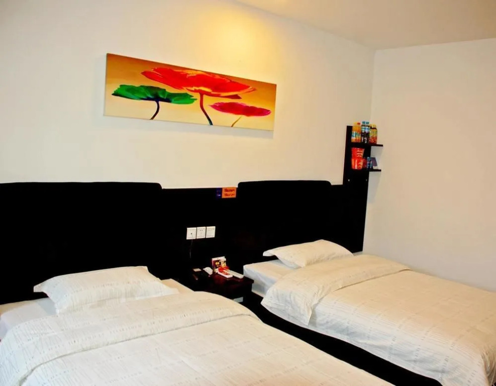 E JEA Hotel