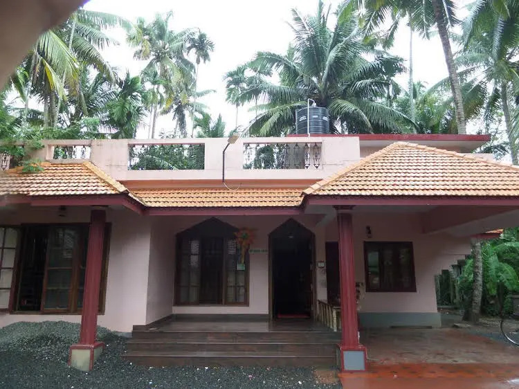 Pooniyiel Homestay