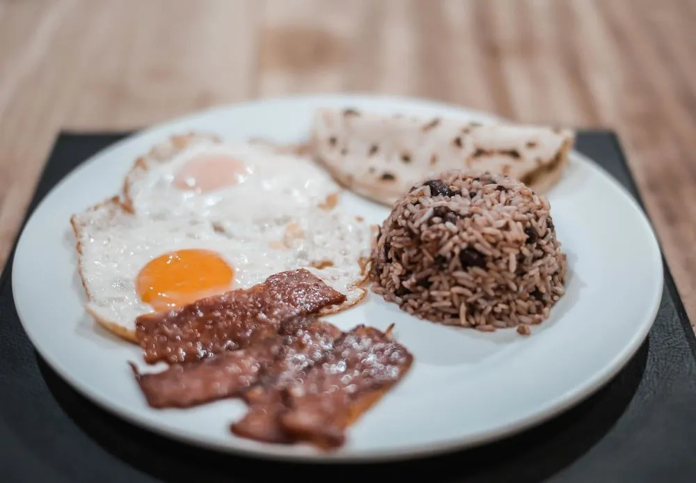 Hotel Ritmo Tropical - Pool and Breakfast