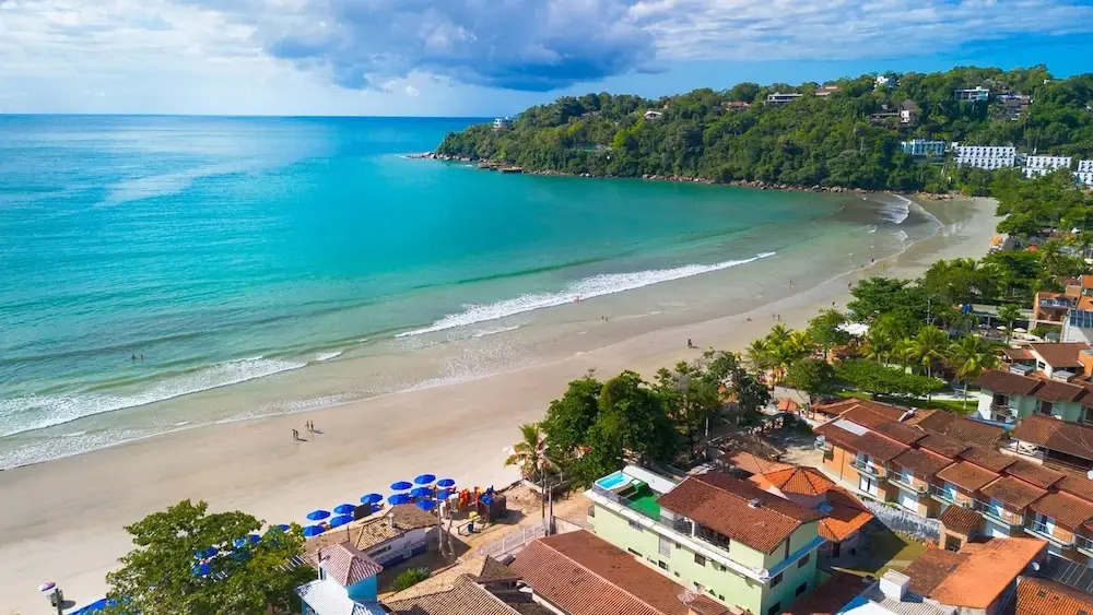 Apto c rea Gourmet a 300m da Praia das Toninhas
