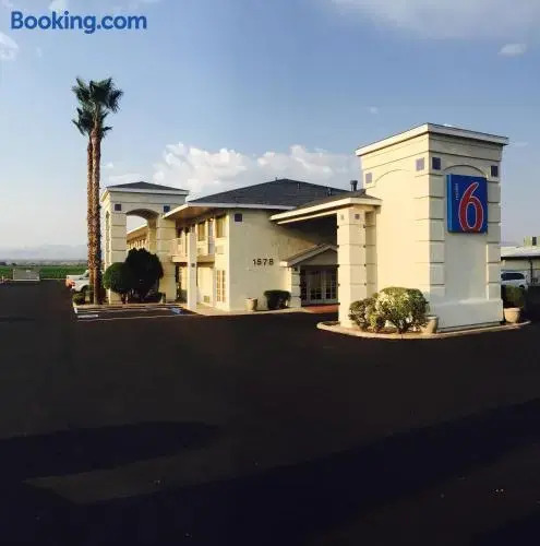 Super 8 Safford