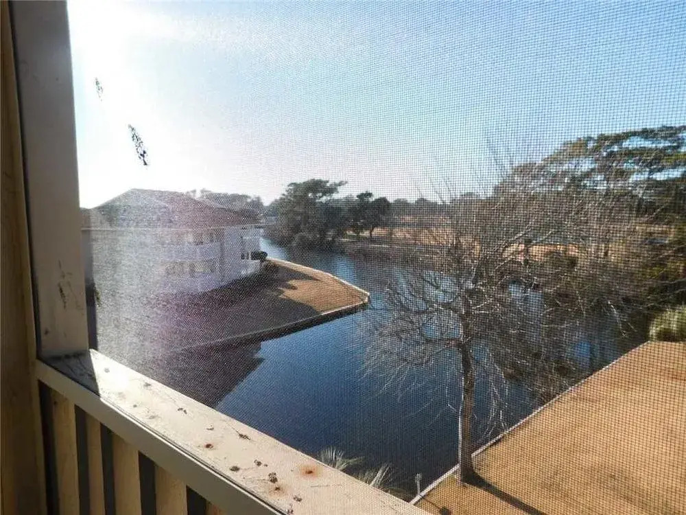 Tilghman Shores D9 2 Br condo by RedAwning