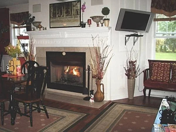 Brookside Inn At Laurens