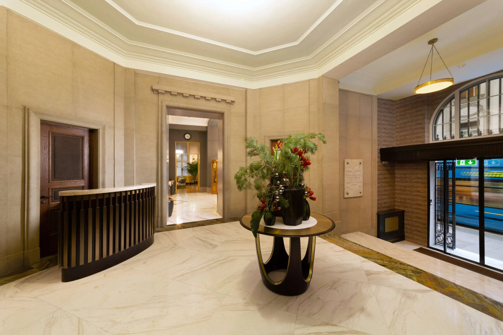 Hotel Capital