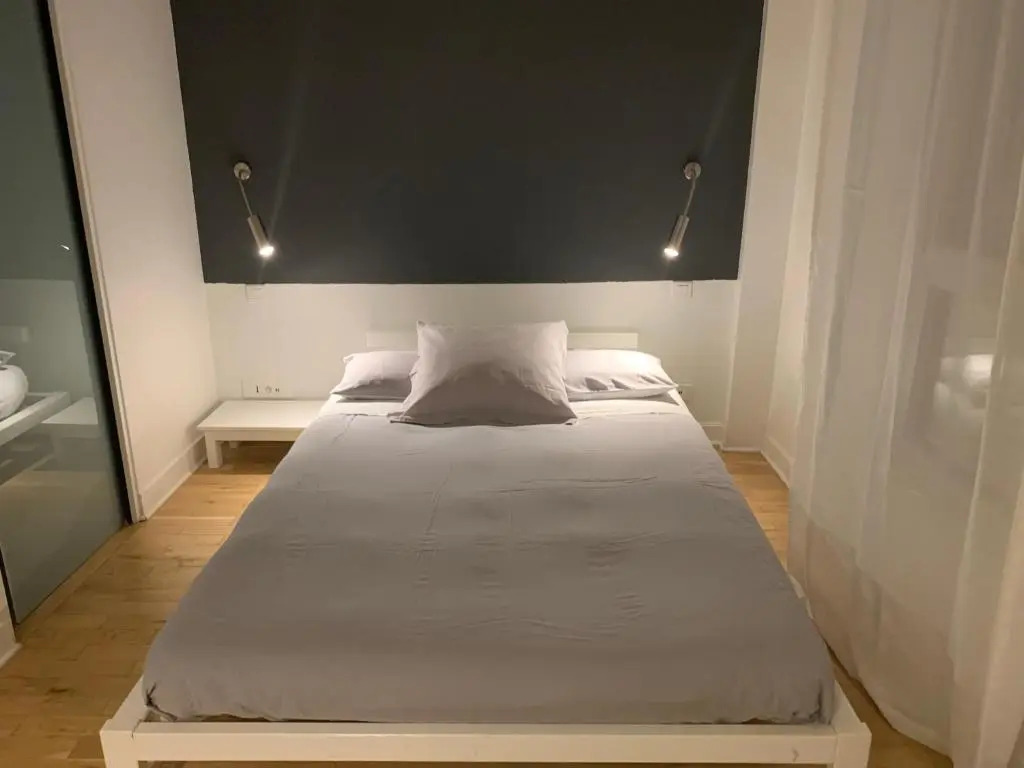 Trés Beau Studio (face bois), 10mn de l'Etoile