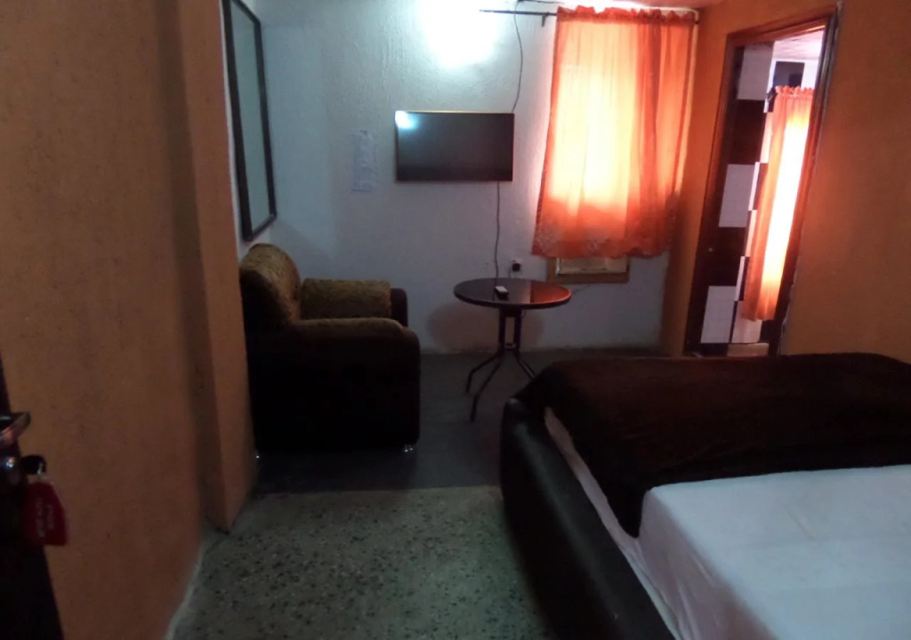 Metro Hotel Oluyole
