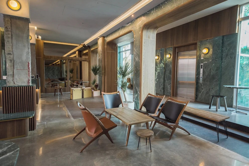 PAPOA Harbor Hotel