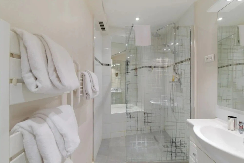 New Renovated Saint Germain 2bd