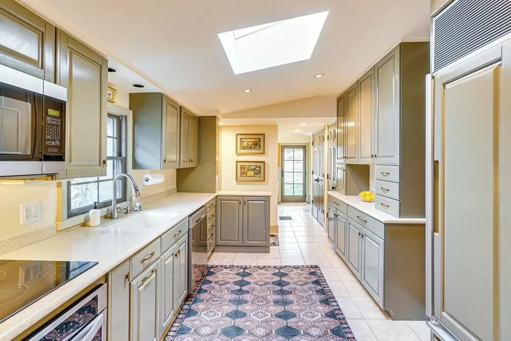 Aldie Home w/ Private Pool: Near Wineries!