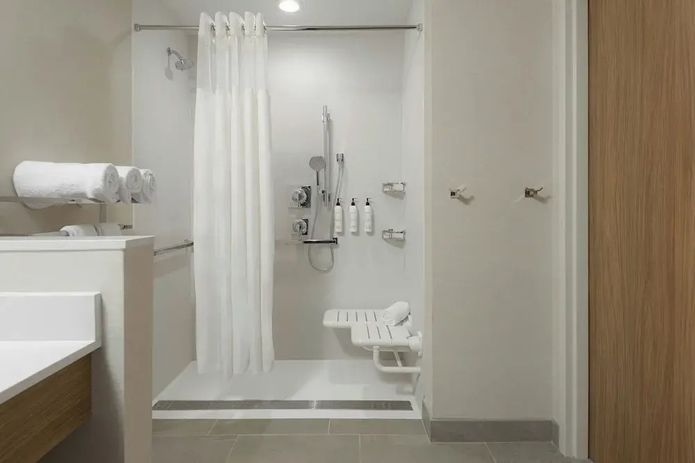 Fairfield by Marriott Inn & Suites Cincinnati Oakley