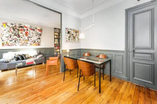 Large & Bright Apartment, Central Paris, Montmartre-Opéra, Picturesque Rue des Martyrs