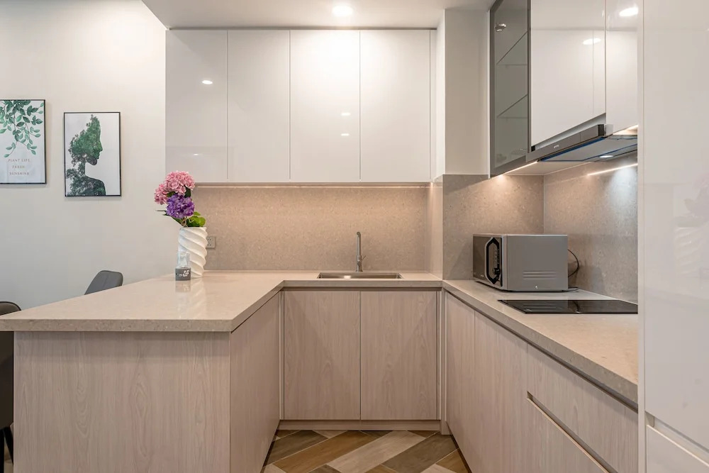 Prime Riverside Metropole by DiStay