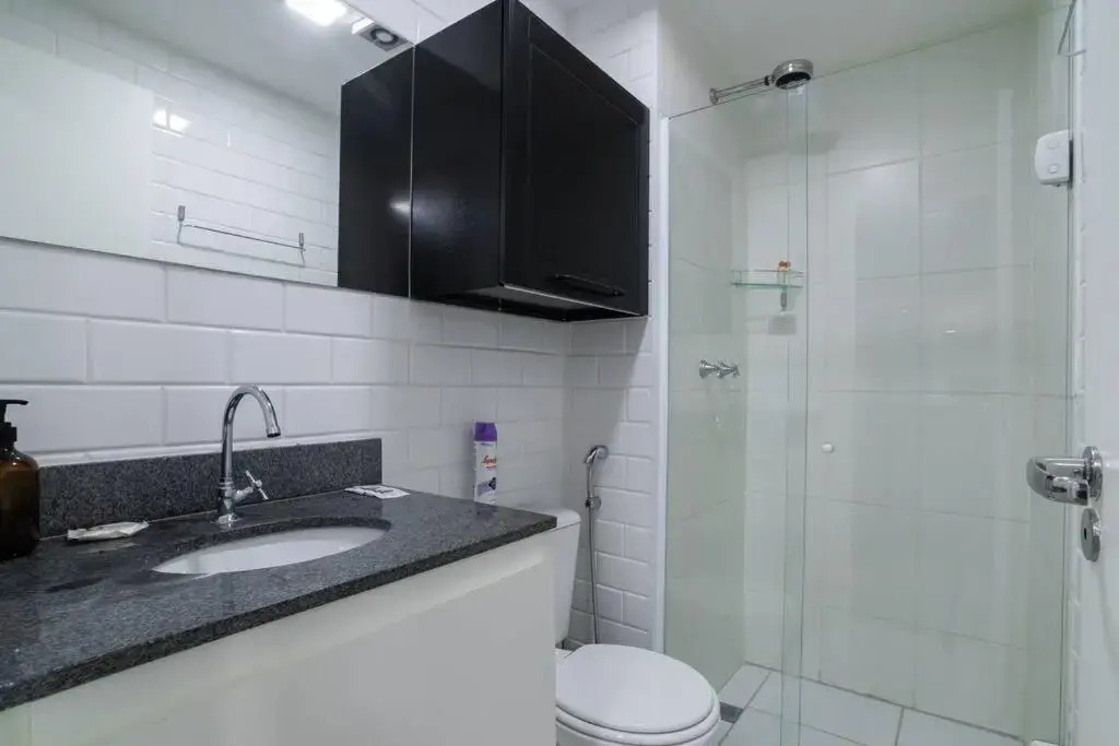 BHomy Bela Vista Moderno com varanda Y804B