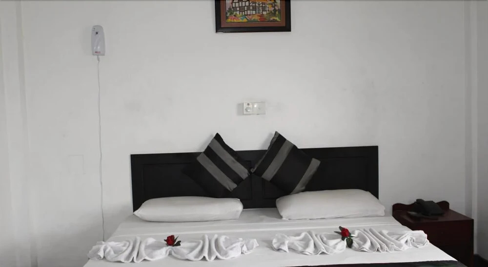 Nathaliya Transit Hotel