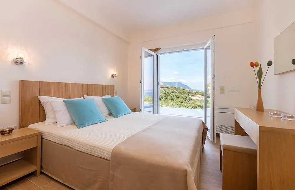 Casa di Maura - 3 Bedroom Contemporary House With Stunning sea Views