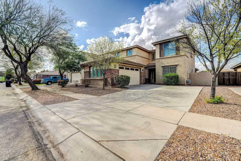 Heated Pool, Community Perks: Updated Gilbert Home