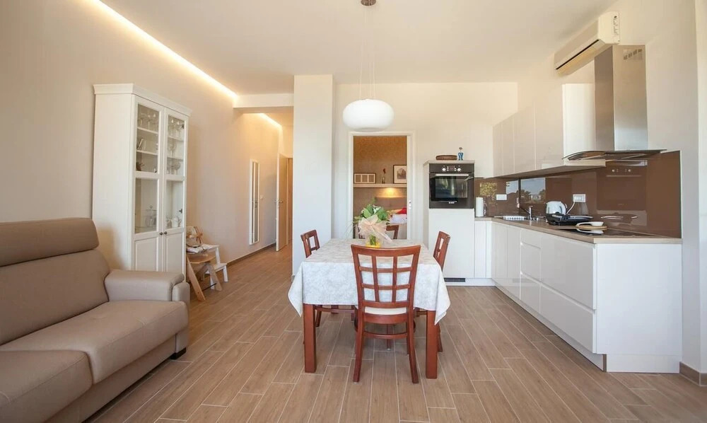 Beach Apartment Demi
