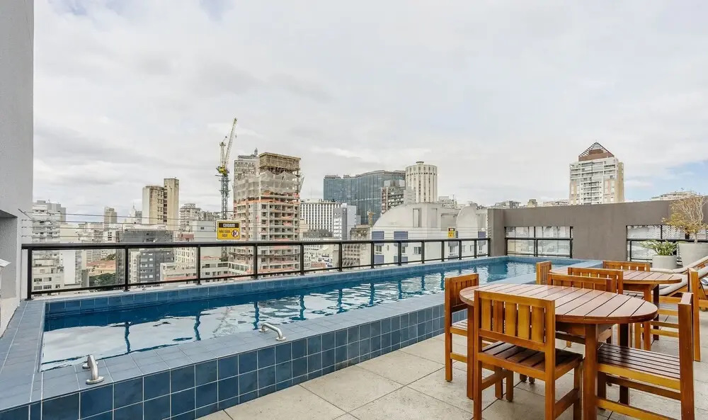Studio em Cond. c\/ piscina prox. do metrô ENP0607
