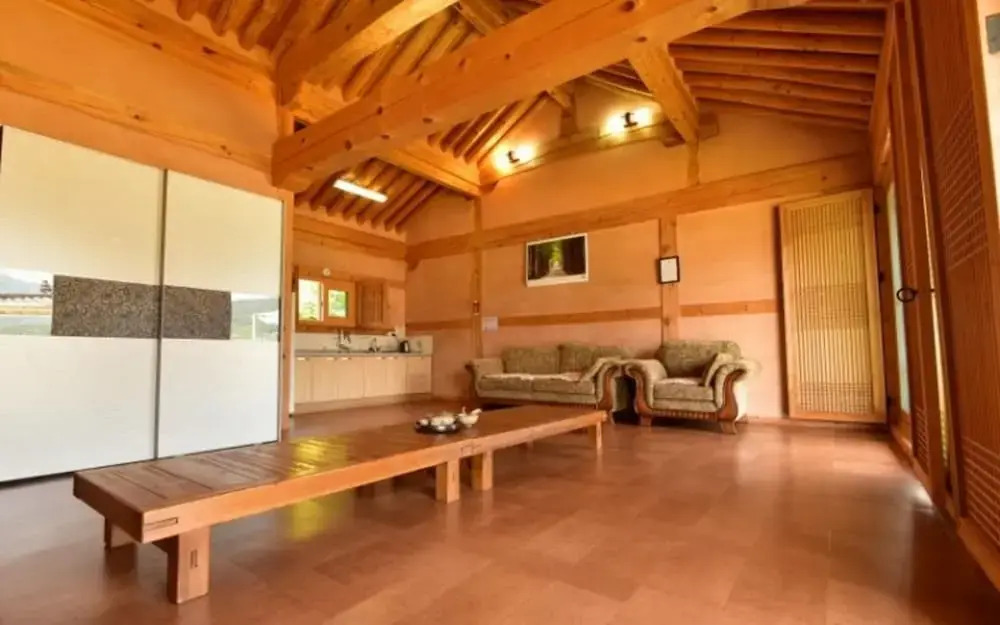 Miryang Eoleumgol Hanok Pension