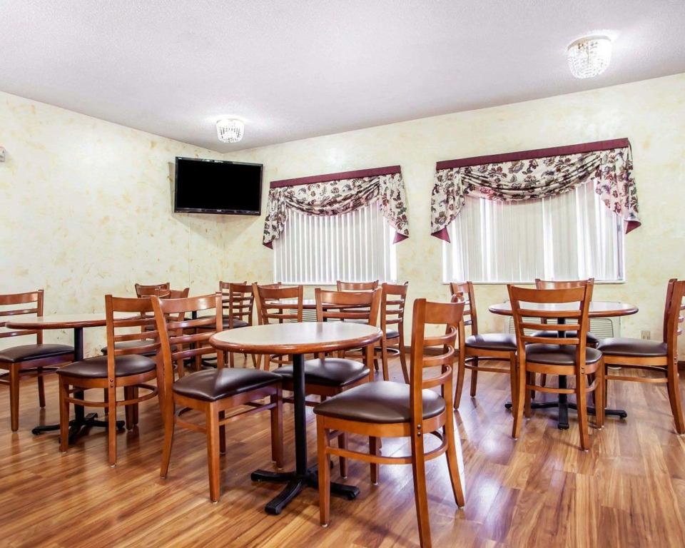 Quality Inn & Suites Champaign North - Urbana