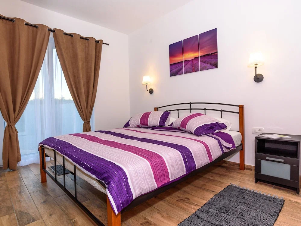 Wonderful Holiday Home With Private Pool and Covered Terrace !