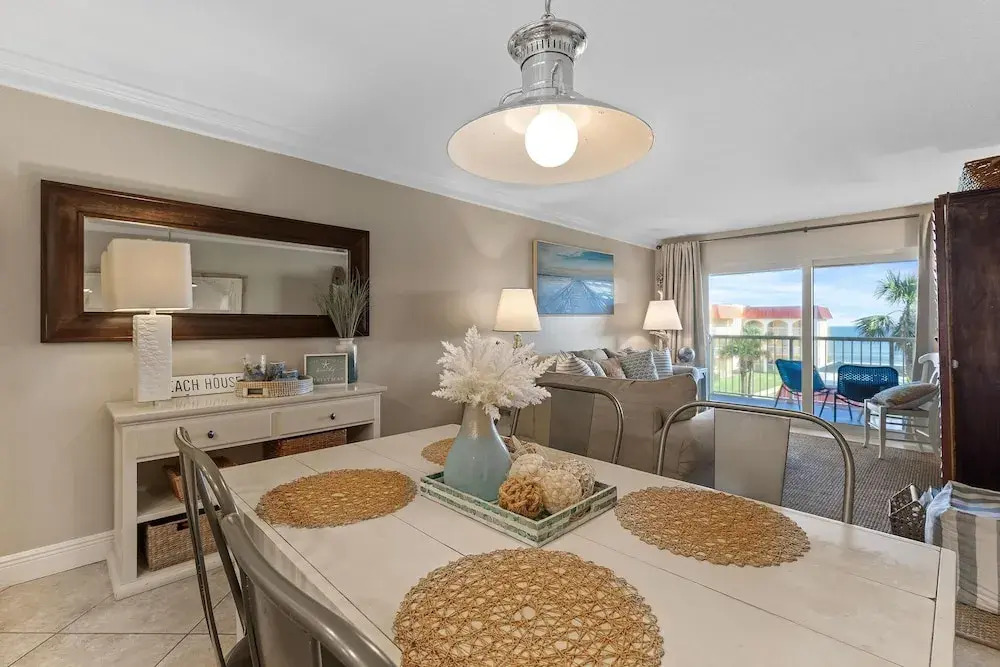 Point East 314