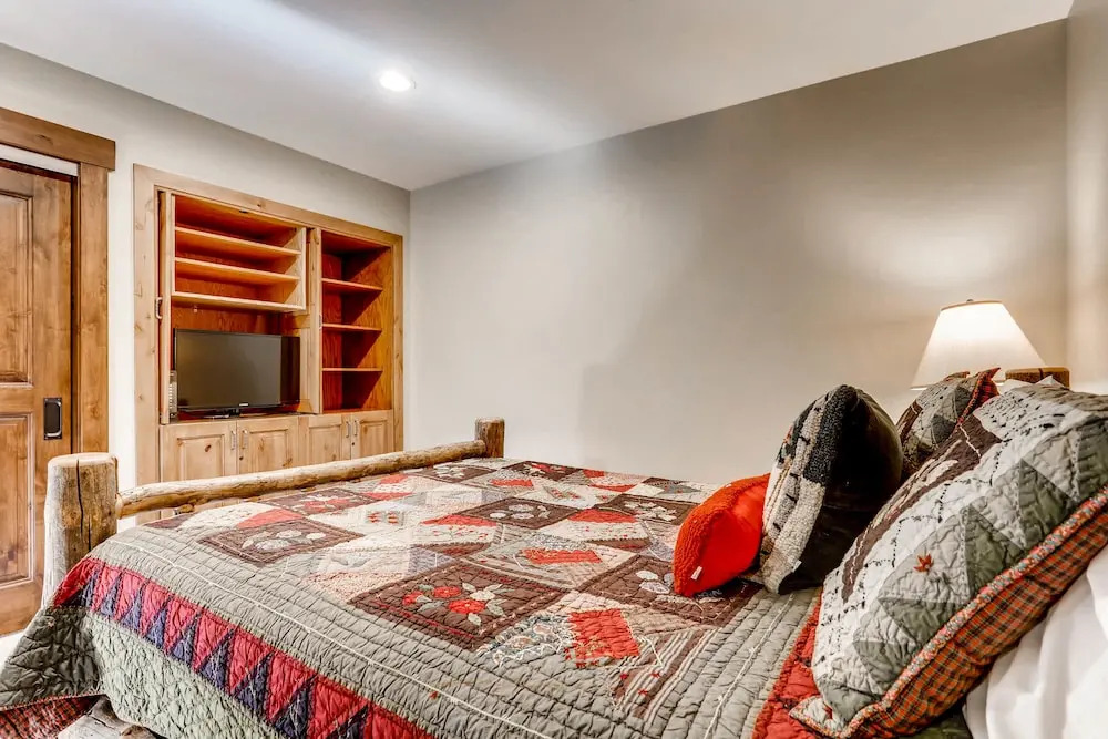 Centennial 4 Bedroom Condo Unit no. 29