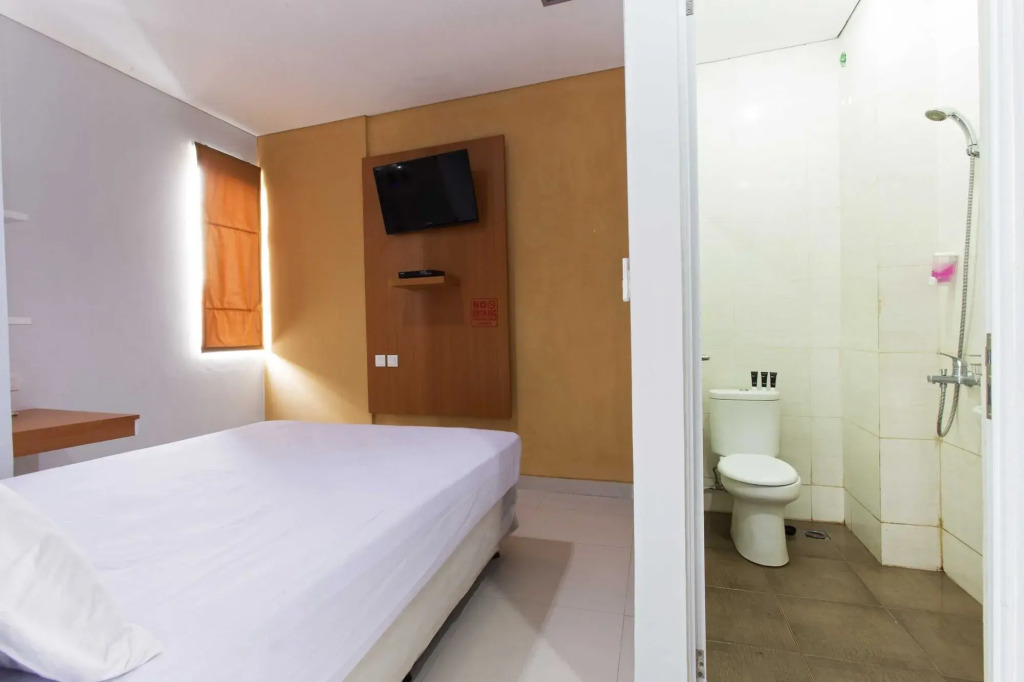 RedDoorz near Thamrin City