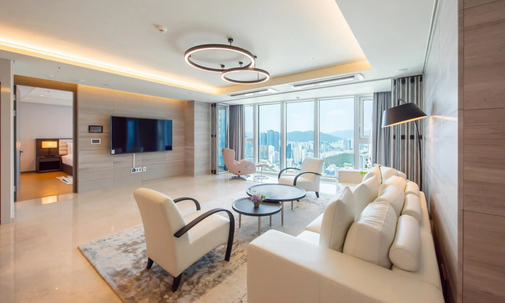 BEACH PREMIUM SUITE (70C/71B Type)