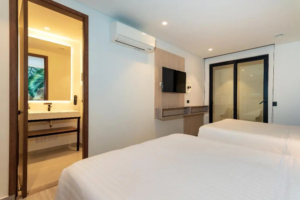 Sea Avenue Hotel