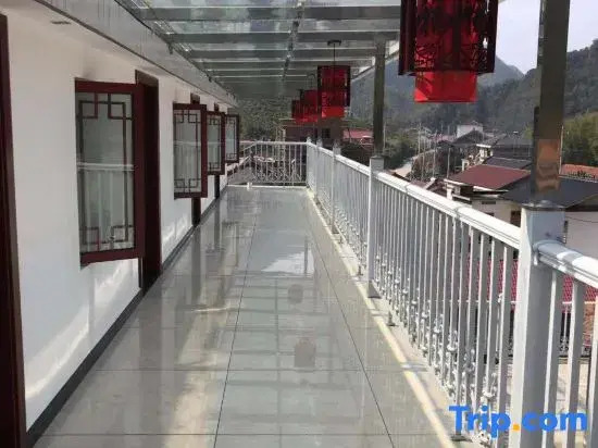Yuxian Yuzhu Mountain Villa