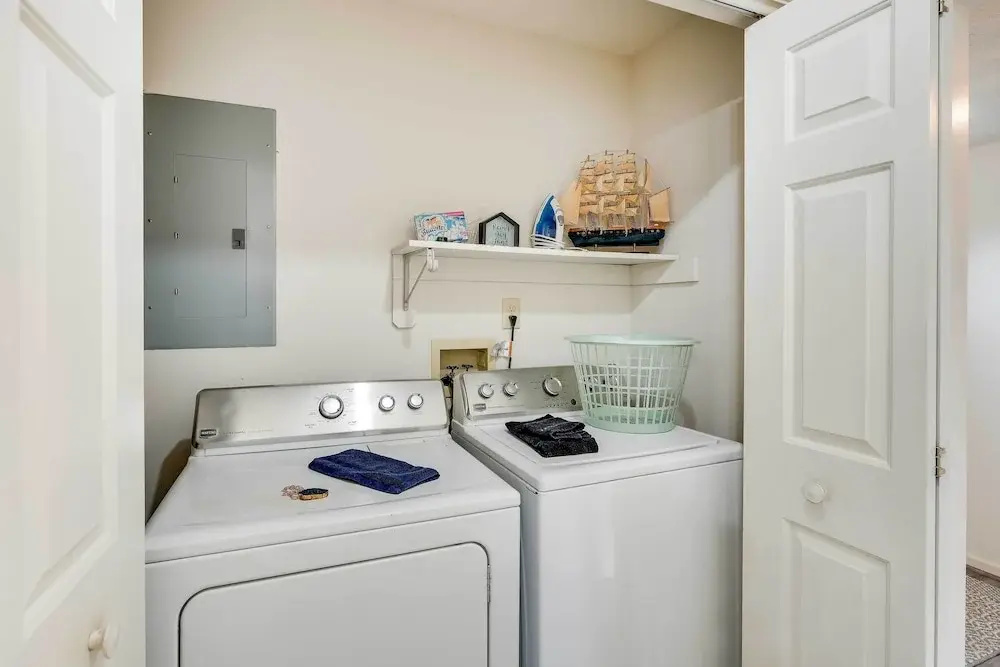 Hot Tub & Fire Pit: Outer Banks Family Getaway!