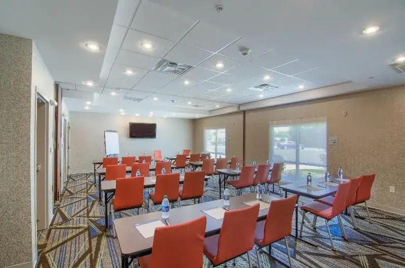 Holiday Inn Express Mobile