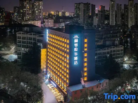 Lanmei Yuehua Hotel (Little West Lake Subway Station)