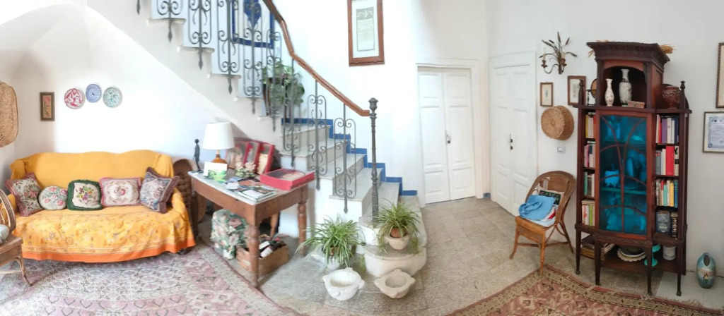 Panoramic Apartment in Villa on The Beach, In Center